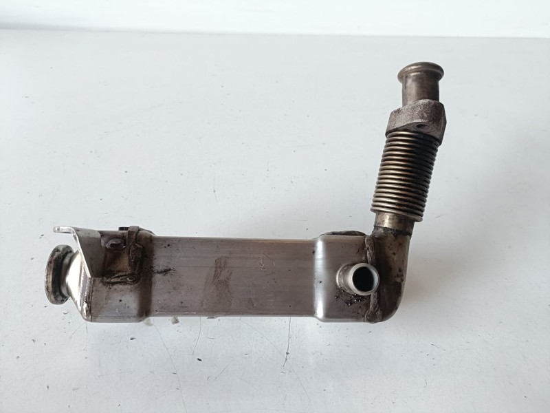 Recambio de enfriador egr para bmw serie 5 berlina (e60) 256d2 referencia OEM IAM 7794245  