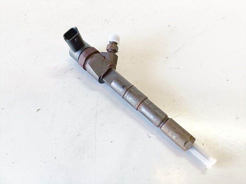 Recambio de inyector para opel insignia berlina a20dth referencia OEM IAM 0445110327  