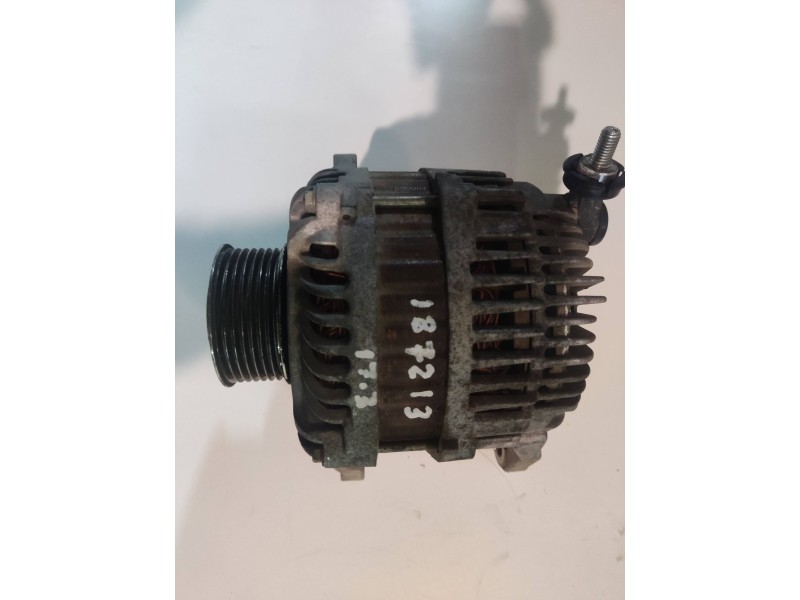 Recambio de alternador para nissan pathfinder (r51) yd25ddti referencia OEM IAM 23100EB31B/A3TJ0781AE  