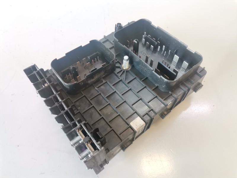 Recambio de caja reles / fusibles para volkswagen golf v (1k1)(10.2003) bgu referencia OEM IAM 1K0937124K  