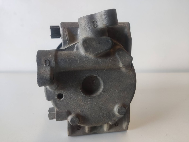 Recambio de compresor aire acondicionado para nissan pathfinder (r51) yd25ddti referencia OEM IAM 5062119411DKS  