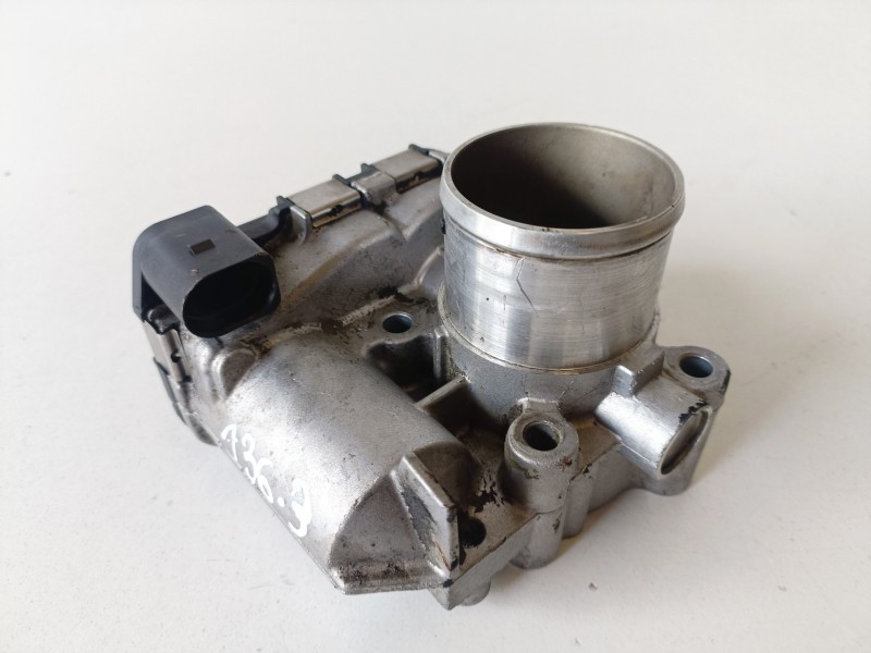 Recambio de caja mariposa para renault trafic ii furgón m9r780 referencia OEM IAM 8200330810E  