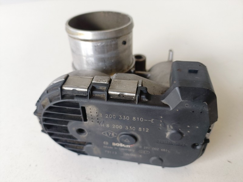 Recambio de caja mariposa para renault trafic ii furgón m9r780 referencia OEM IAM 8200330810E  