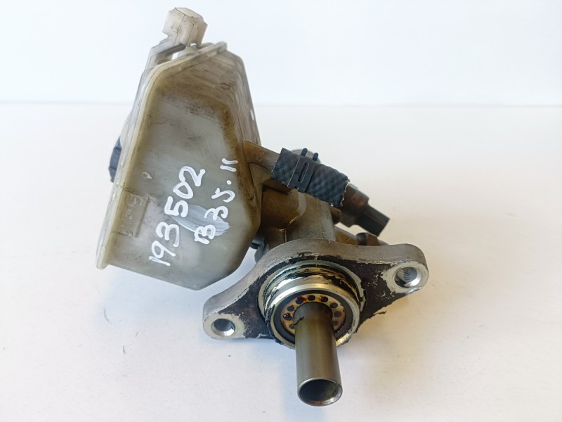 Recambio de bomba freno para volvo xc70 b5244t referencia OEM IAM 8646009  