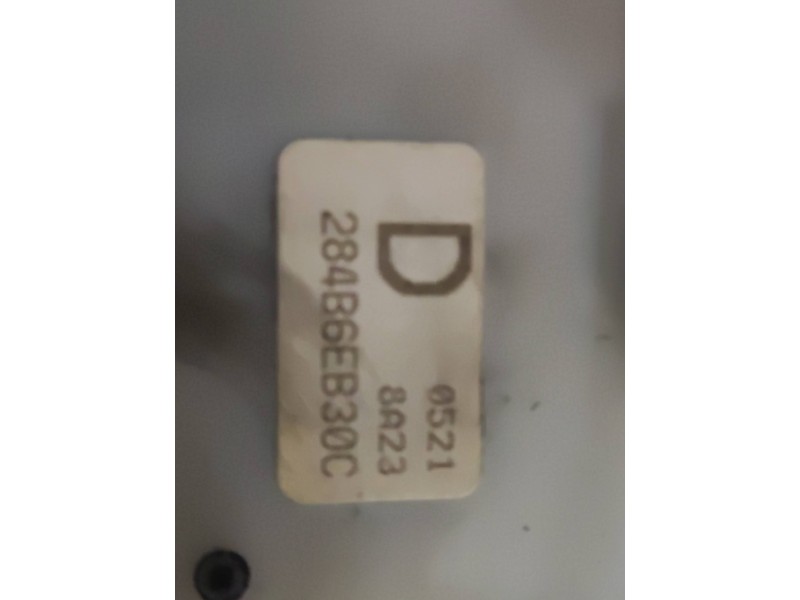 Recambio de caja reles / fusibles para nissan pathfinder (r51) yd25ddti referencia OEM IAM 284B6EB30C  