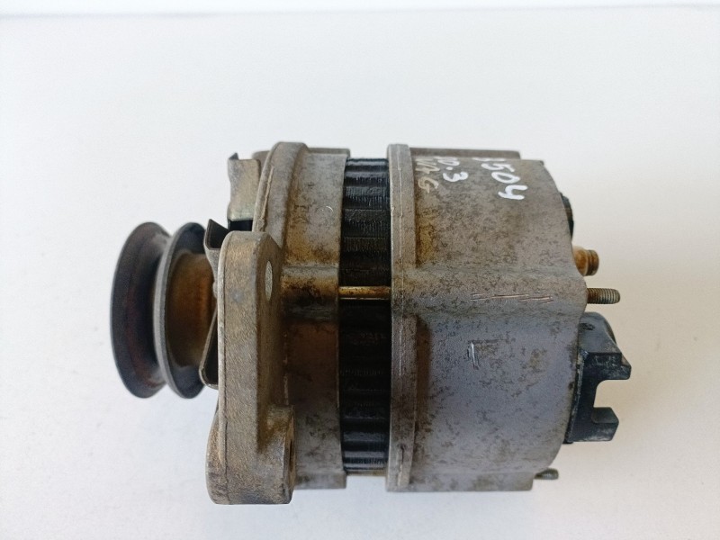 Recambio de alternador para volkswagen t4 transporter 1x referencia OEM IAM 0986041630  