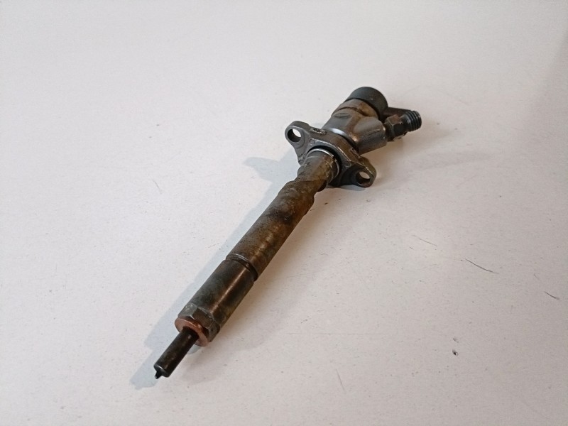 Recambio de inyector para citroen berlingo 9hw referencia OEM IAM 0445110239  