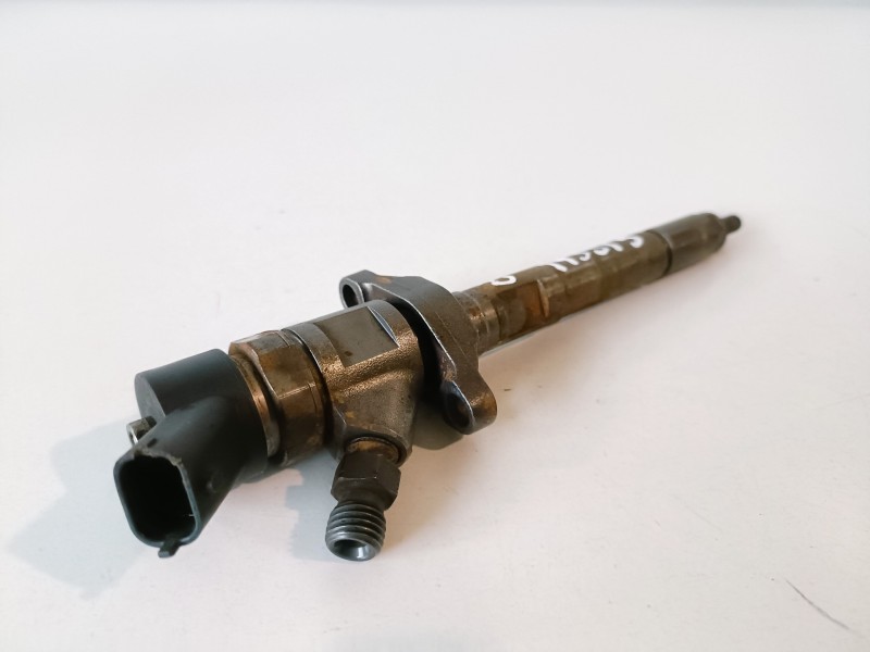 Recambio de inyector para citroen berlingo 9hw referencia OEM IAM 0445110239  