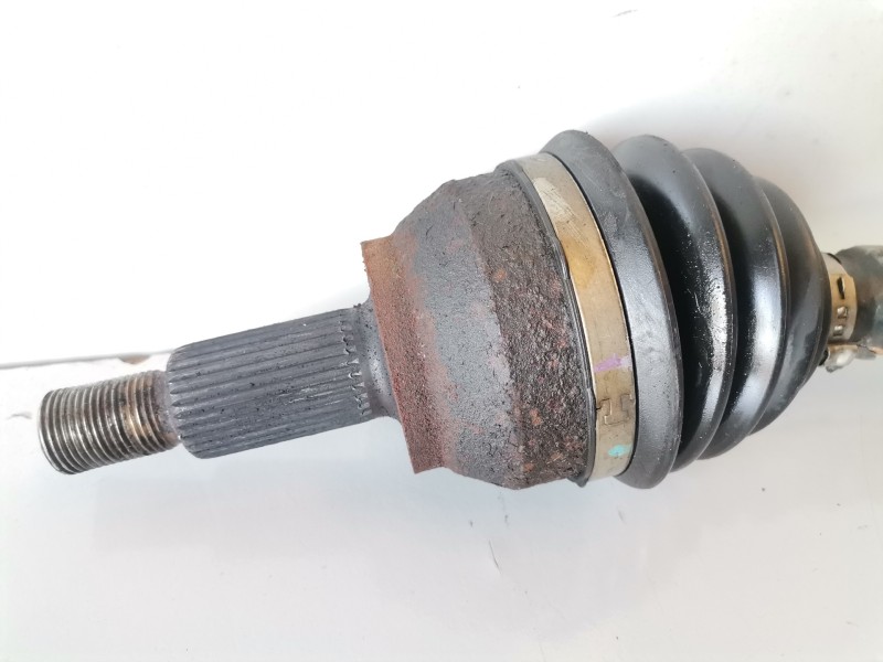 Recambio de transmision delantera derecha para land rover range rover sport 306dt referencia OEM IAM DPLA3N128AB  