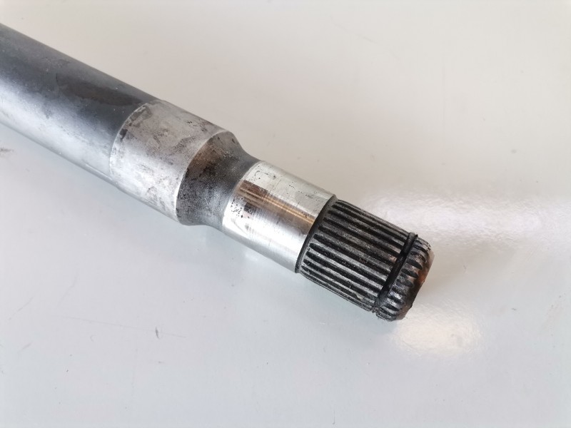 Recambio de transmision delantera derecha para land rover range rover sport 306dt referencia OEM IAM DPLA3N128AB  