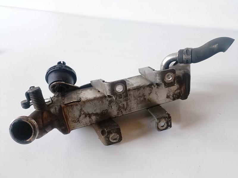 Recambio de enfriador egr para nissan primastar (x83) m9r630 referencia OEM IAM 8200719993D  