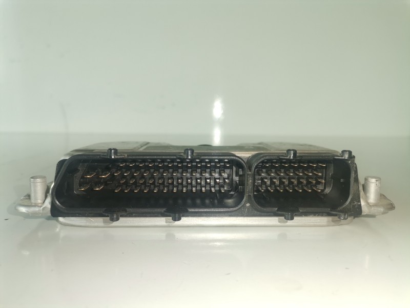Recambio de centralita motor uce para seat ibiza berlina (6j5) bts referencia OEM IAM 03C906057CA/0261S04187  