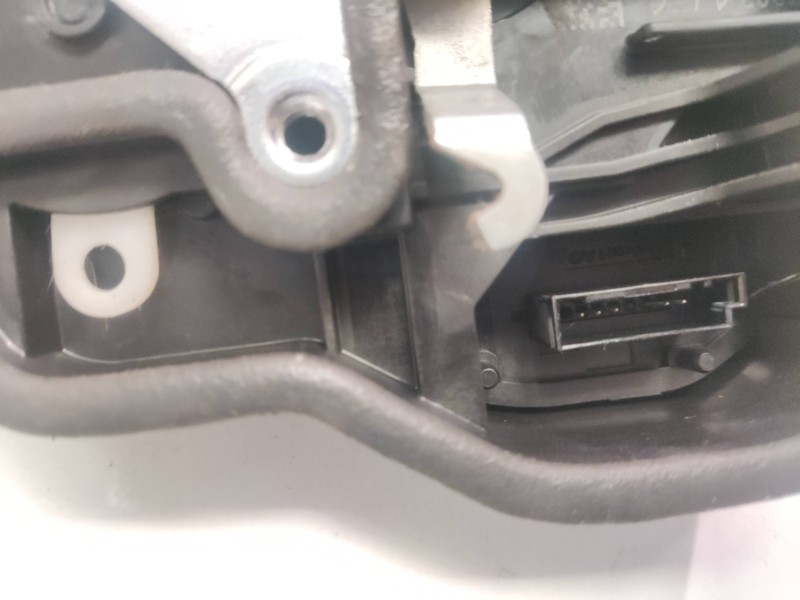 Recambio de cerradura puerta delantera derecha para bmw serie 3 berlina (e90) 204d4 referencia OEM IAM A53102  