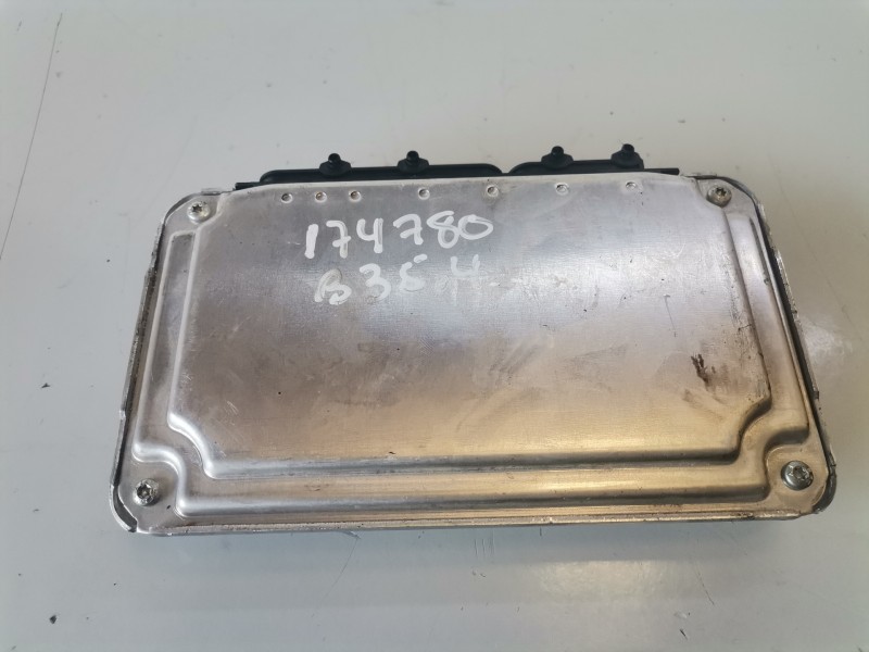 Recambio de centralita motor uce para seat ibiza berlina (6j5) bts referencia OEM IAM 03C906057CA/0261S04187  