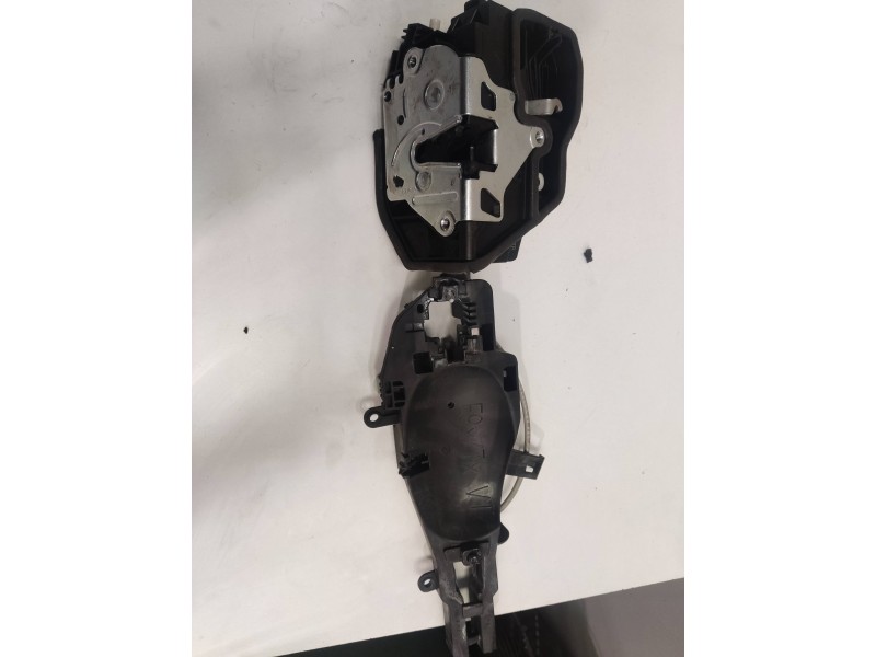 Recambio de cerradura puerta delantera derecha para bmw serie 3 berlina (e90) 204d4 referencia OEM IAM A53102  
