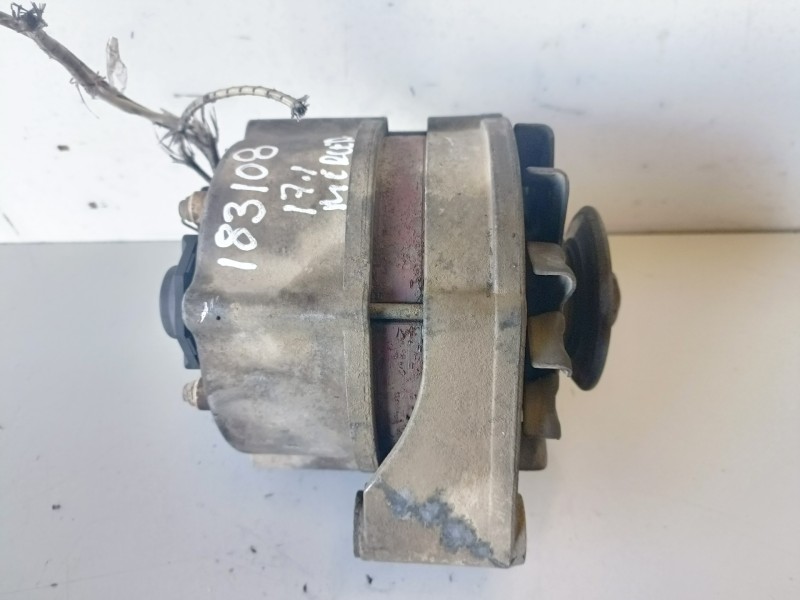Recambio de alternador para mercedes-benz 190 (bm 201) 102961 referencia OEM IAM 0120489917  