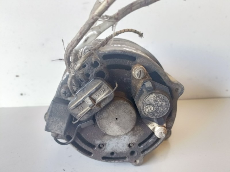 Recambio de alternador para mercedes-benz 190 (bm 201) 102961 referencia OEM IAM 0120489917  
