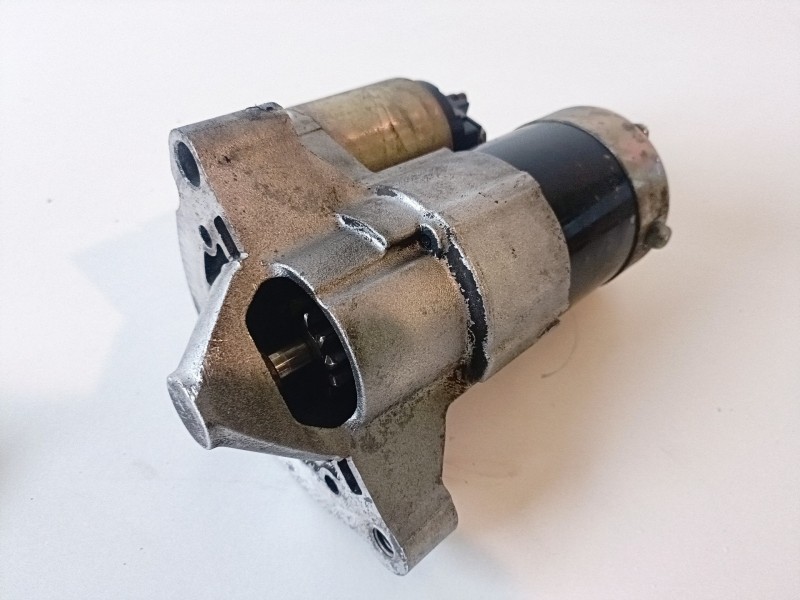 Recambio de motor arranque para peugeot 407 sw 3fy referencia OEM IAM M00T82081  