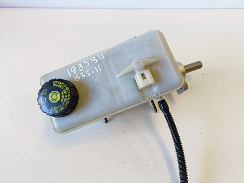Recambio de bomba freno para renault trafic ii furgón f9q760 referencia OEM IAM 32067008C  