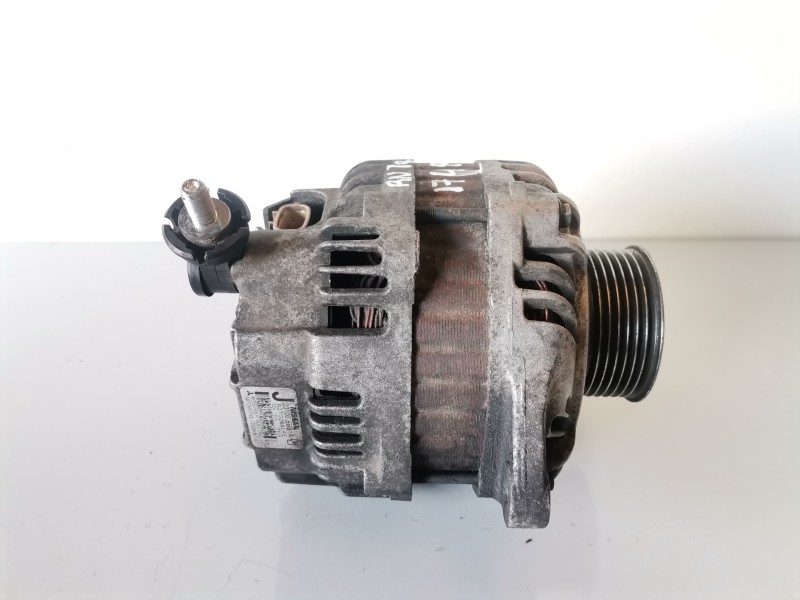 Recambio de alternador para renault maxity td25 referencia OEM IAM 23100EB31A/A3TG2681AE  