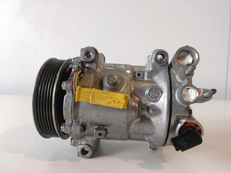 Recambio de compresor aire acondicionado para peugeot 407 sw 3fy referencia OEM IAM 1327E  