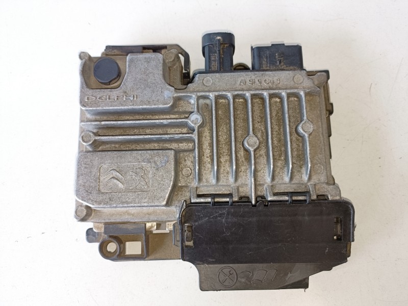 Recambio de centralita start / stop para citroen c4 cactus hnz referencia OEM IAM 9819596180  