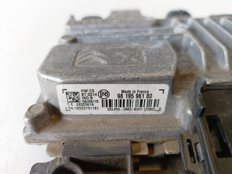 Recambio de centralita start / stop para citroen c4 cactus hnz referencia OEM IAM 9819596180  