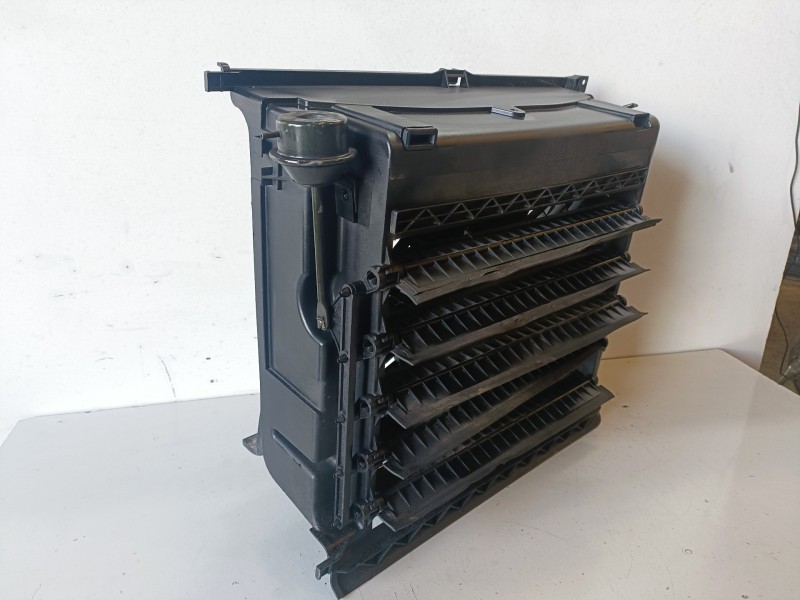 Recambio de electroventilador para bmw serie 3 berlina (e46) 256s5 referencia OEM IAM 1137328080/69226701  