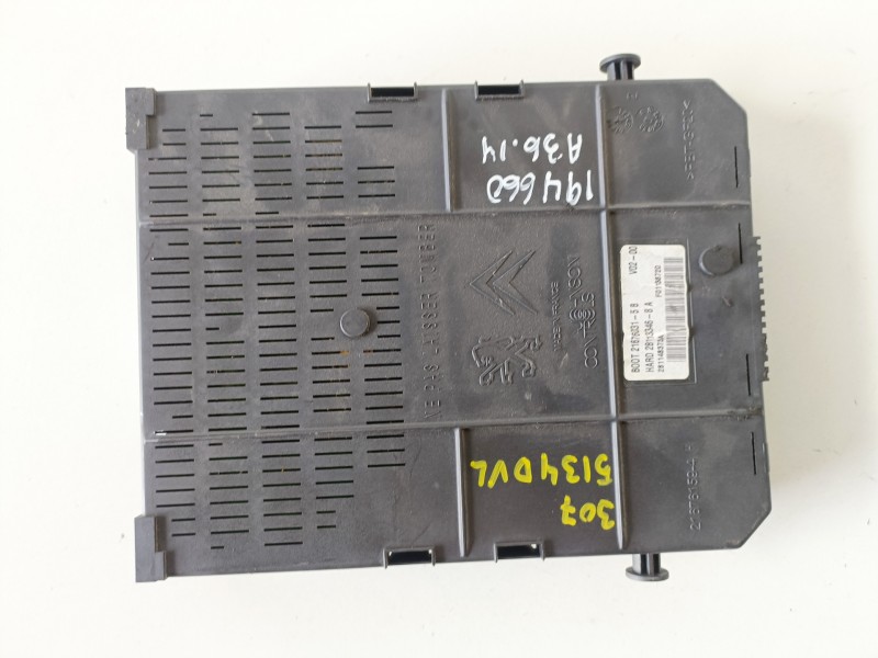 Recambio de caja reles / fusibles para peugeot 307 break/ sw (s2) 9hz referencia OEM IAM 9660105980  