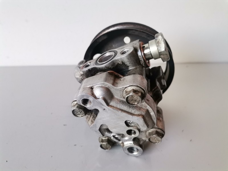Recambio de bomba direccion para renault maxity td25 referencia OEM IAM   