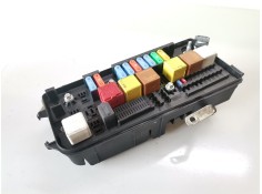 Recambio de caja reles / fusibles para opel vectra c berlina z19dt referencia OEM IAM 13240247/519181101  