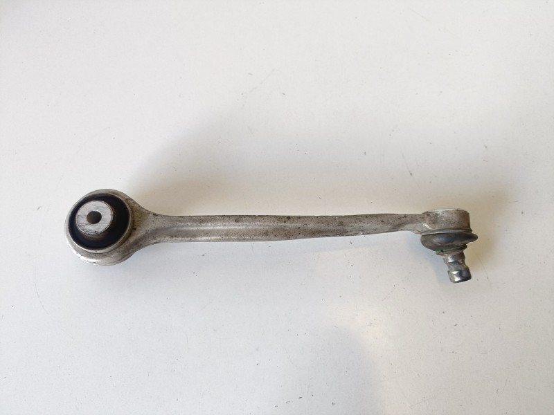 Recambio de brazo suspension superior delantero izquierdo para audi a4 avant (8w5) cswb referencia OEM IAM   