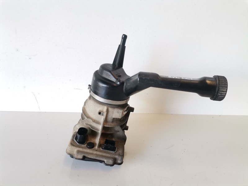 Recambio de bomba direccion para citroen grand c4 picasso rhj referencia OEM IAM 9685418680  