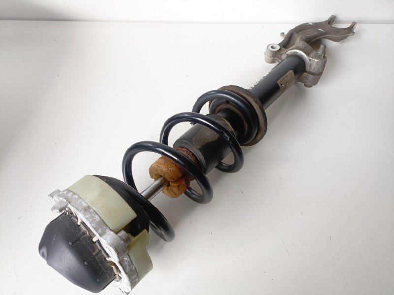 Recambio de amortiguador delantero izquierdo para audi a4 avant (8w5) cswb referencia OEM IAM 8W0413031BB  