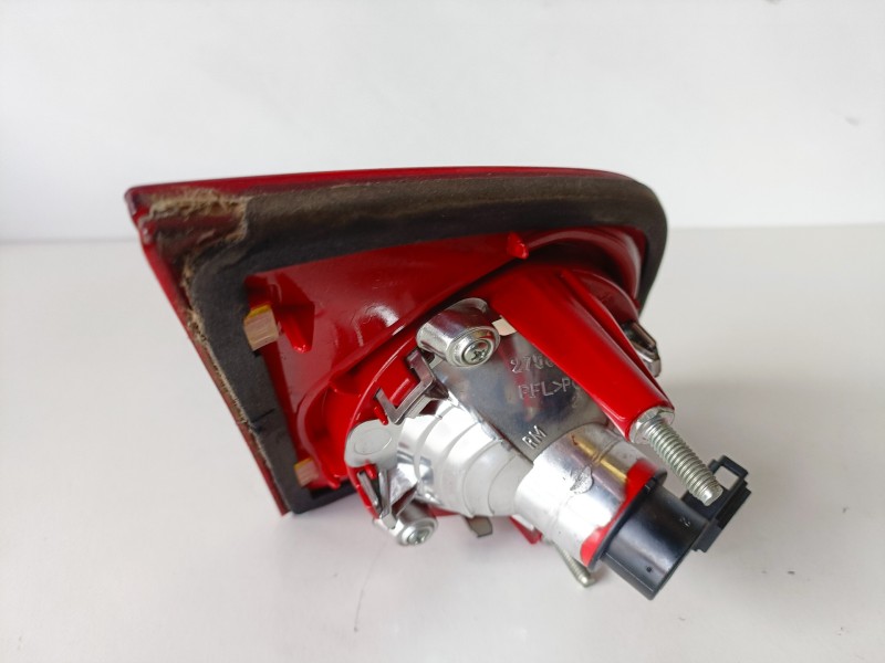 Recambio de piloto trasero derecho para volkswagen passat berlina (3c2) bkp referencia OEM IAM 3C5945094C  
