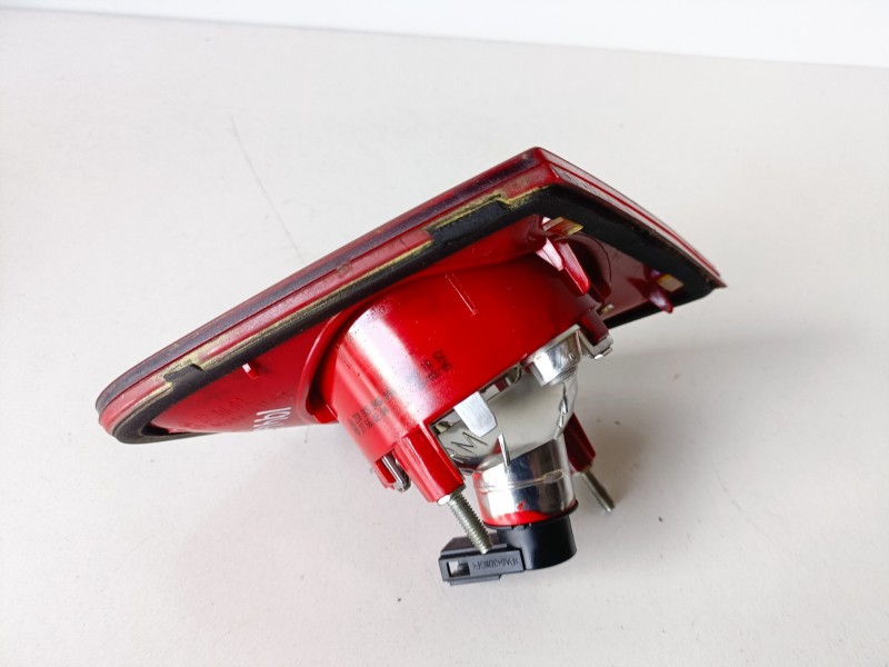 Recambio de piloto trasero derecho para volkswagen passat berlina (3c2) bkp referencia OEM IAM 3C5945094C  