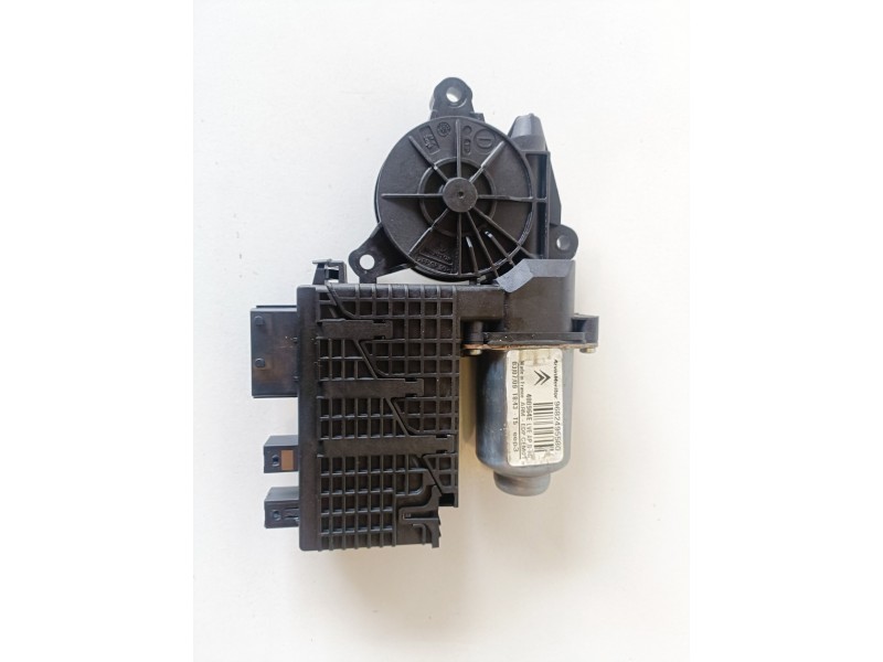 Recambio de motor elevalunas delantero derecho para citroen grand c4 picasso rhj referencia OEM IAM 9682495580  