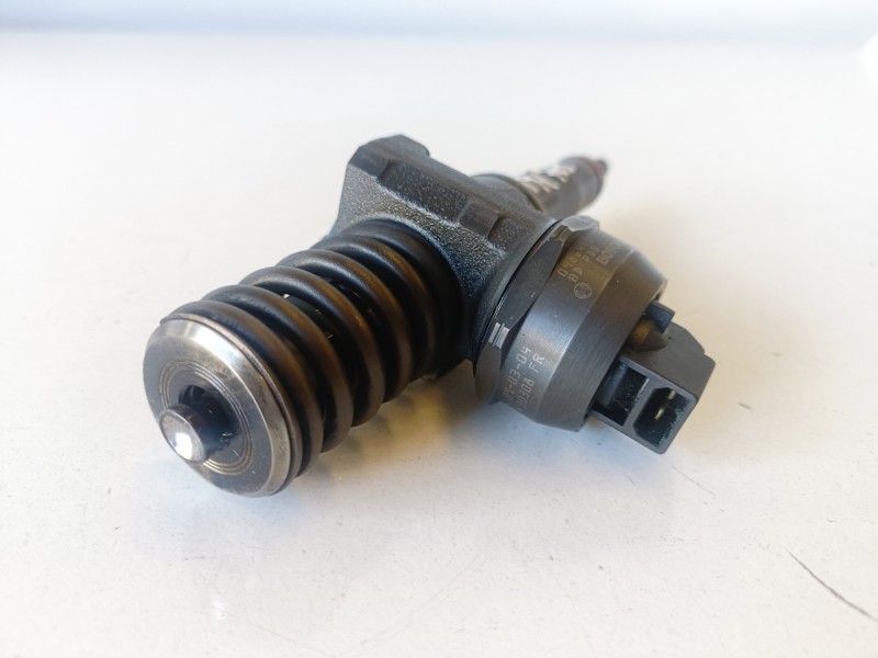 Recambio de inyector para volkswagen sharan (7m6/7m9) auy referencia OEM IAM 038130074AX  