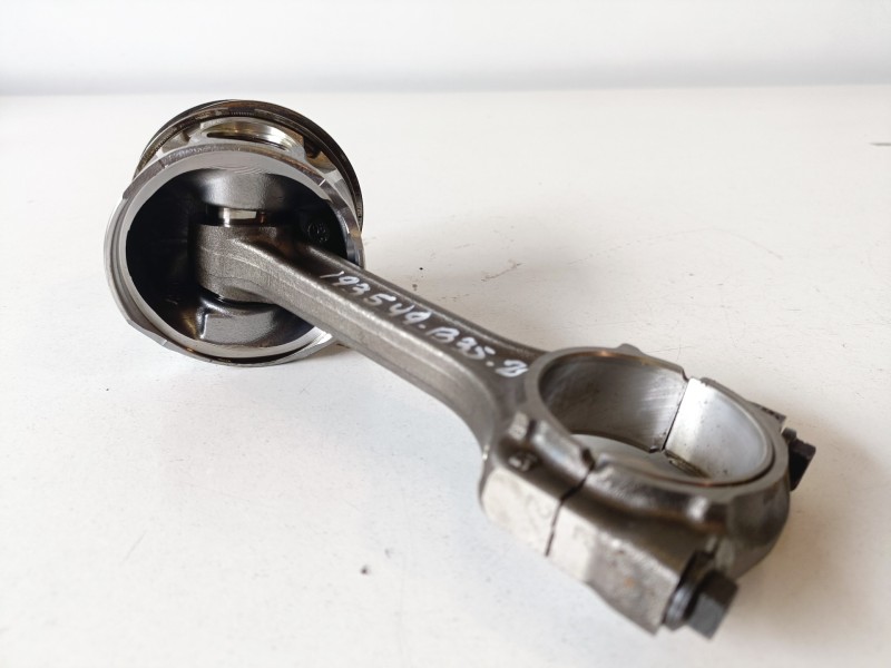 Recambio de piston para opel corsa d a13dtc referencia OEM IAM   