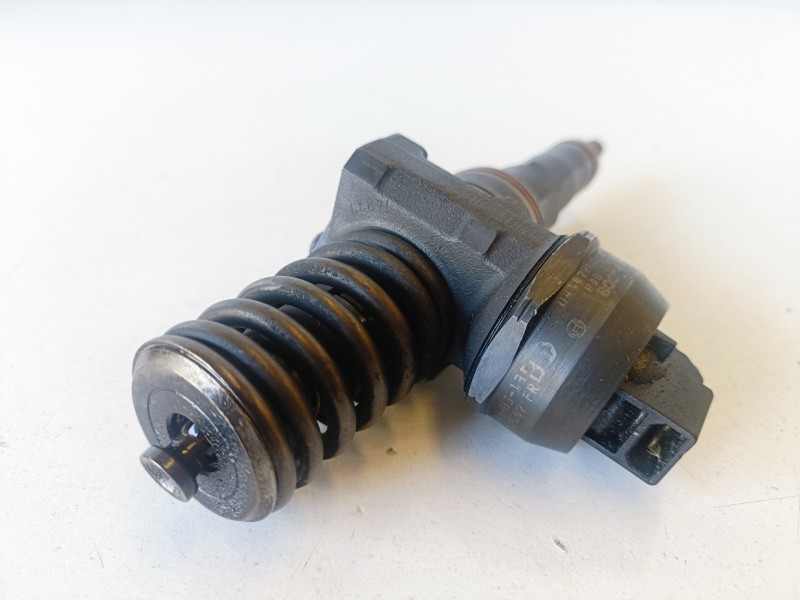 Recambio de inyector para volkswagen sharan (7m6/7m9) auy referencia OEM IAM 038130073AK  