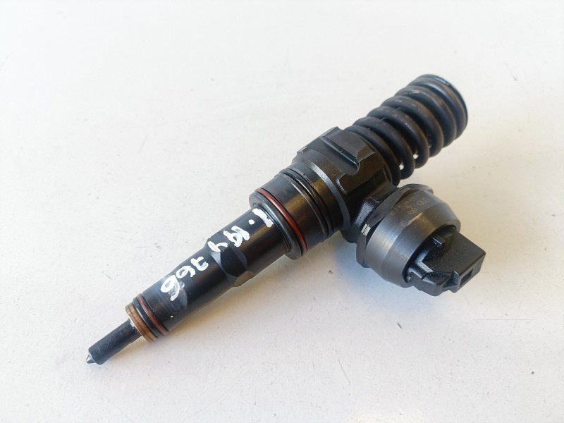 Recambio de inyector para volkswagen sharan (7m6/7m9) auy referencia OEM IAM 038130073AK  