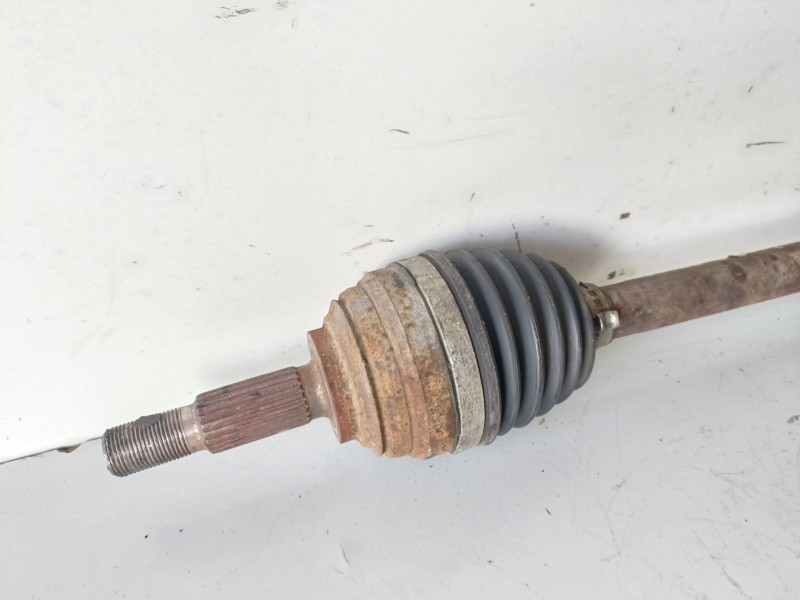 Recambio de transmision delantera derecha para renault clio iii k4m800 referencia OEM IAM 8200358164  