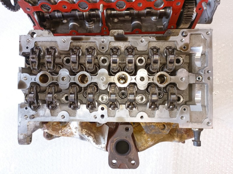 Recambio de culata para opel corsa d a13dtc referencia OEM IAM 55231550  