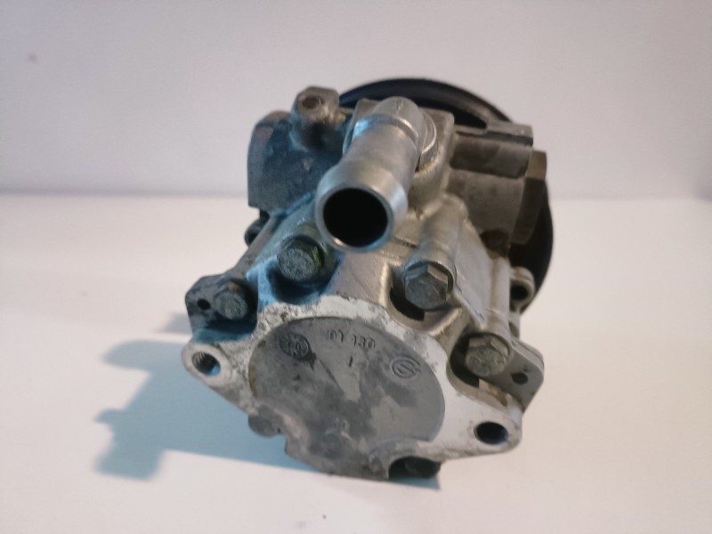 Recambio de bomba direccion para seat ibiza (6k1) agp referencia OEM IAM   