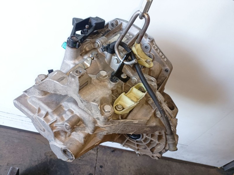 Recambio de caja cambios para renault scenic iii (jz) f9q872 referencia OEM IAM ND4002  