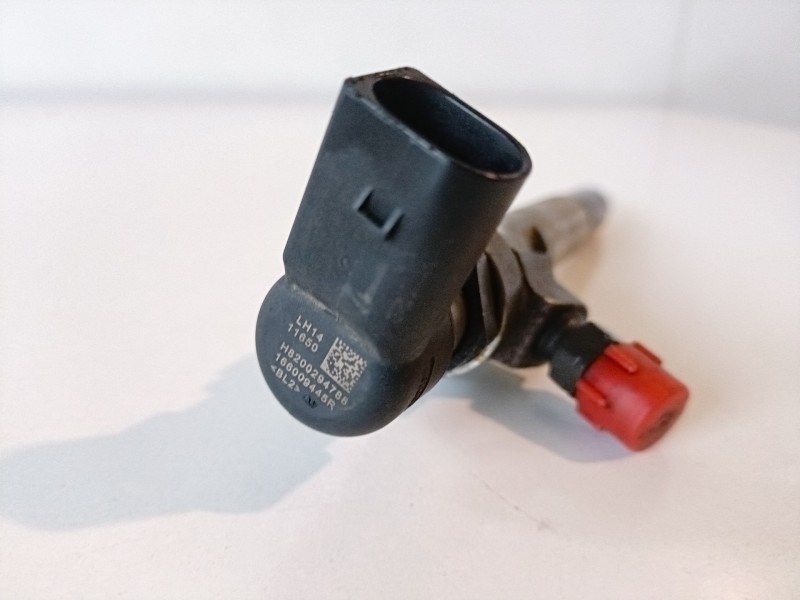 Recambio de inyector para renault megane iii berlina 5p k9k832 referencia OEM IAM 166009445R  