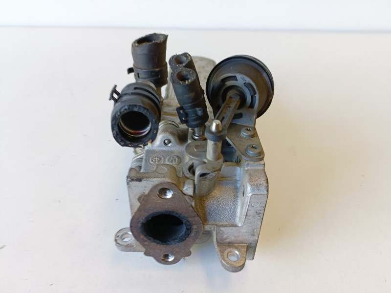 Recambio de enfriador egr para volkswagen passat variant (3c5) bkp referencia OEM IAM 03G131513J  