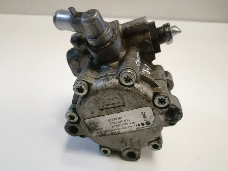 Recambio de bomba direccion para fiat linea (110) 199a3000 referencia OEM IAM 7613955539/51790281  