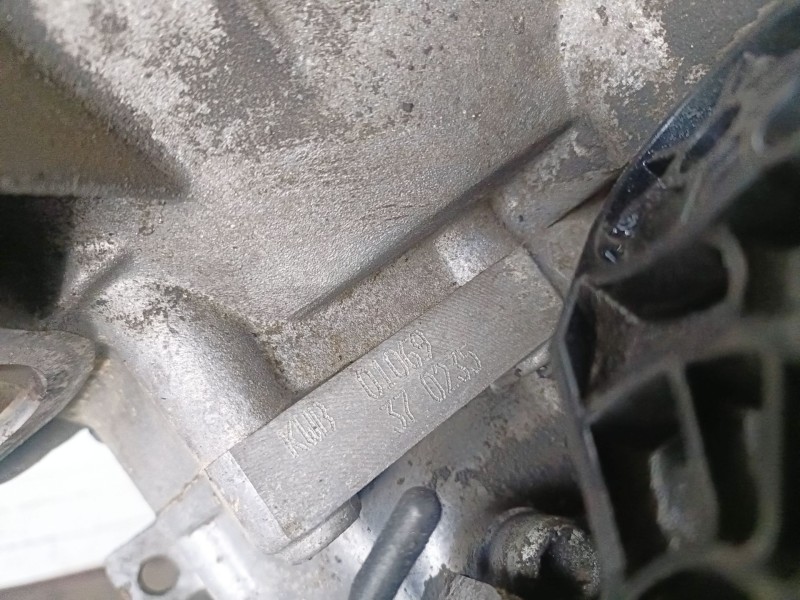 Recambio de caja cambios para volkswagen scirocco (137) cavd referencia OEM IAM KWB  