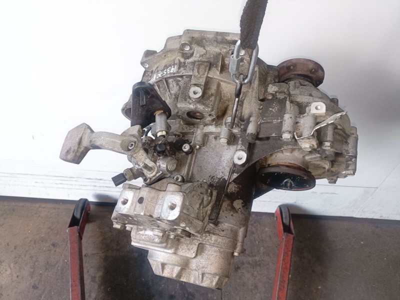 Recambio de caja cambios para volkswagen scirocco (137) cavd referencia OEM IAM KWB  